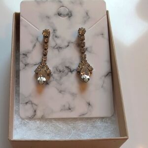 Vintage Rhinestone Silvertone Teardrop Earrings Estate Sale EUC Rare Find